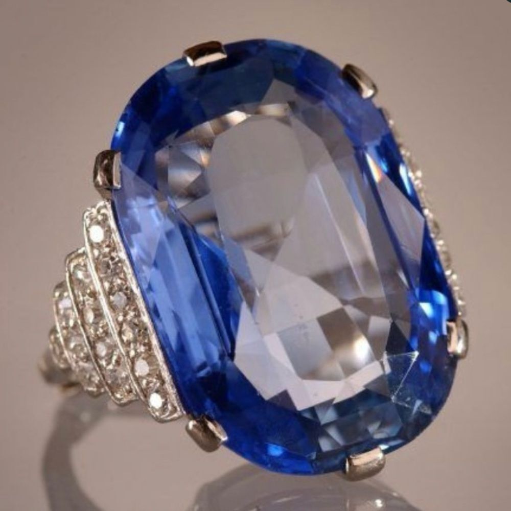 💙 NEW Elegant Blue Crystal and Silver 5 carat Women's Ring 💙